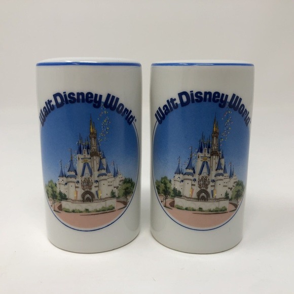 Cinderellas Castle Salt Pepper Shaker Walt Disney World 2.5" Made in Japan - Picture 1 of 8